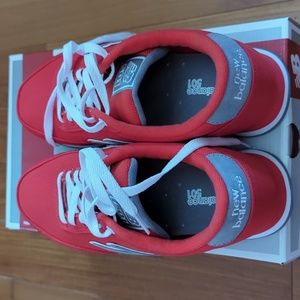New balance 501 classic running shoes men's size 8.5 / 2E wide